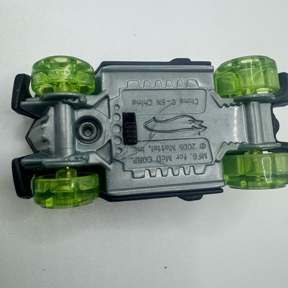 2005 McDonald's Toy Hot Wheels Car RD-04 Acceleracers - Picture 10 of 10